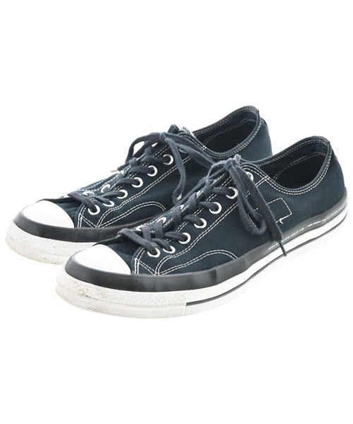 MONCLER รองเท้าผ้าใบ