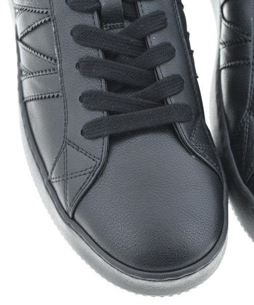 MONCLER รองเท้าผ้าใบ