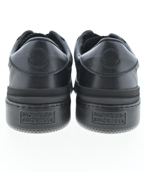 MONCLER รองเท้าผ้าใบ