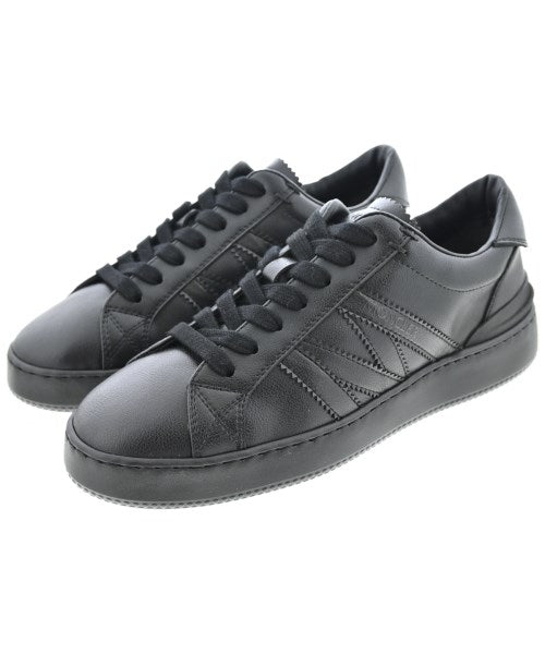MONCLER รองเท้าผ้าใบ