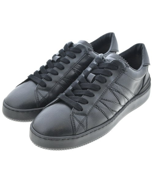 MONCLER รองเท้าผ้าใบ