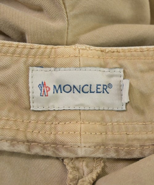 MONCLER ชิโน่