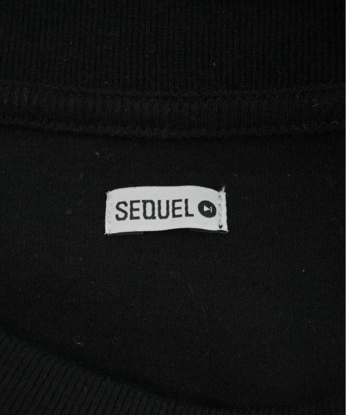 SEQUEL เสื้อยืด/เสื้อท็อปส์