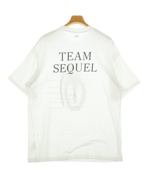 SEQUEL เสื้อยืด/เสื้อท็อปส์