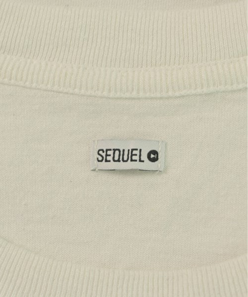 SEQUEL เสื้อยืด/เสื้อท็อปส์