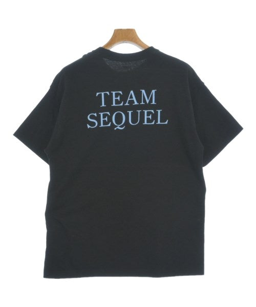 SEQUEL เสื้อยืด/เสื้อท็อปส์