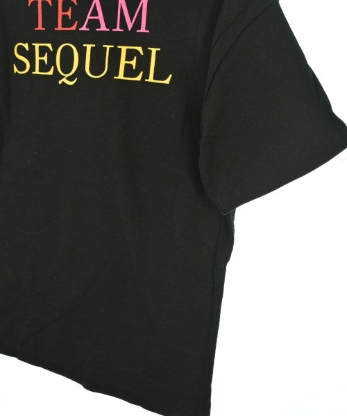 SEQUEL เสื้อยืด/เสื้อท็อปส์