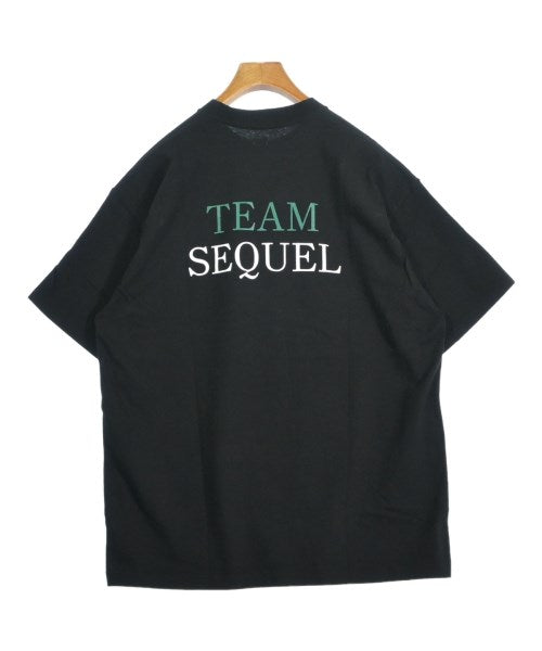 SEQUEL เสื้อยืด/เสื้อท็อปส์