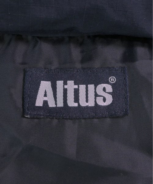 ALTUS แจ็คเก็ตดาวน์/เสื้อกั๊ก