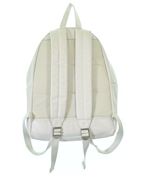 EASTPAK เป้สะพายหลัง