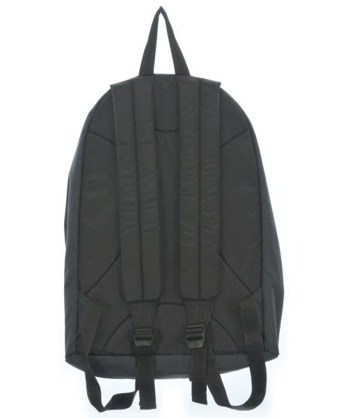 EASTPAK เป้สะพายหลัง