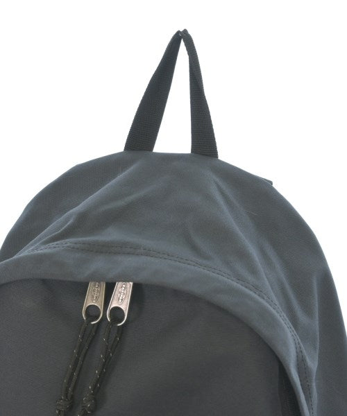 EASTPAK เป้สะพายหลัง