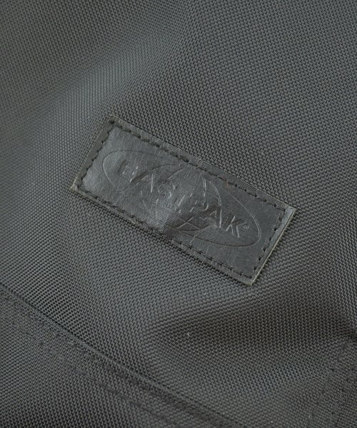 EASTPAK กระเป๋าถือ/กระเป๋าเดินทาง
