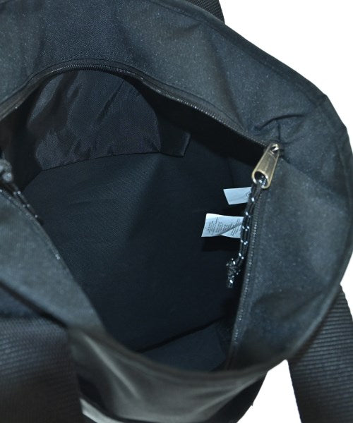 EASTPAK กระเป๋าถือขนาดใหญ่