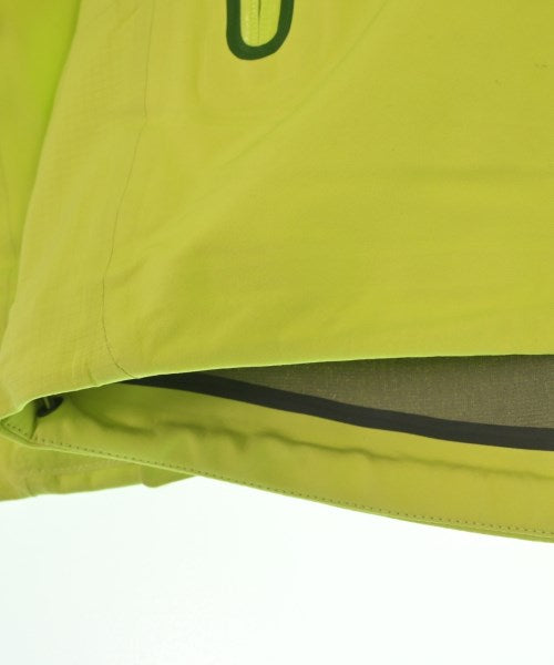 MOUNTAIN HARD WEAR เสื้อพาร์กาภูเขา