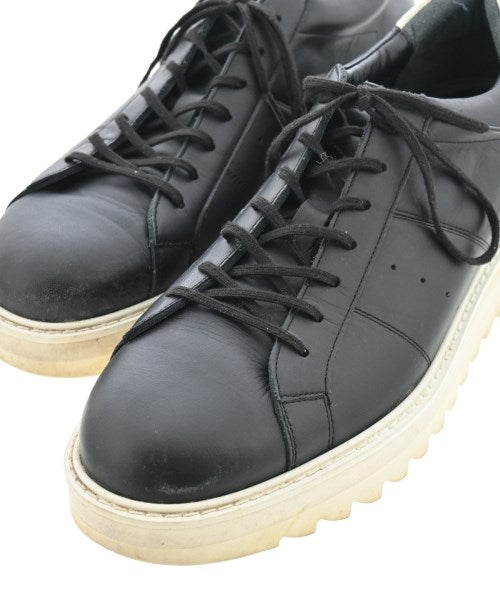 THE ONITSUKA รองเท้าผ้าใบ