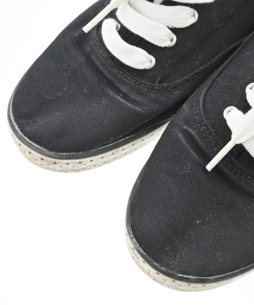 Keds รองเท้าผ้าใบ