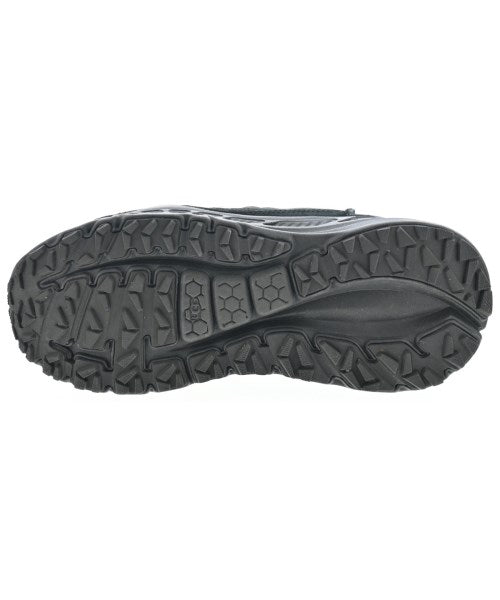 UGG australia รองเท้าผ้าใบ