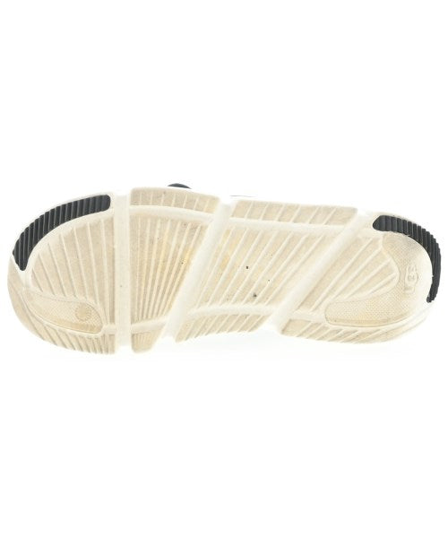 UGG australia รองเท้าผ้าใบ