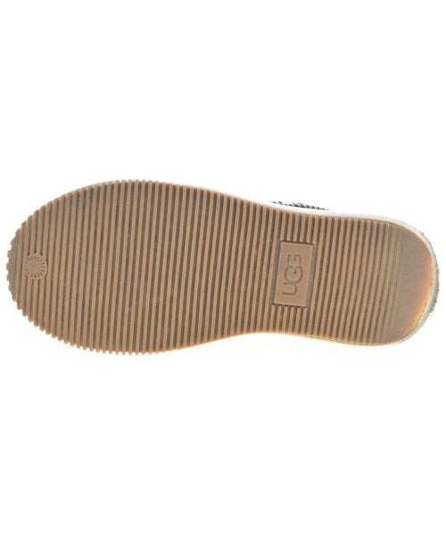 UGG australia รองเท้าผ้าใบ