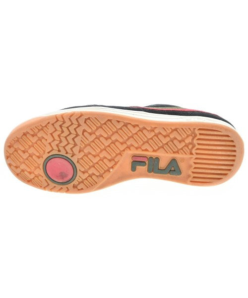 FILA รองเท้าผ้าใบ