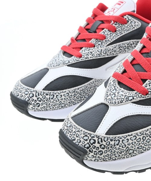 FILA รองเท้าผ้าใบ