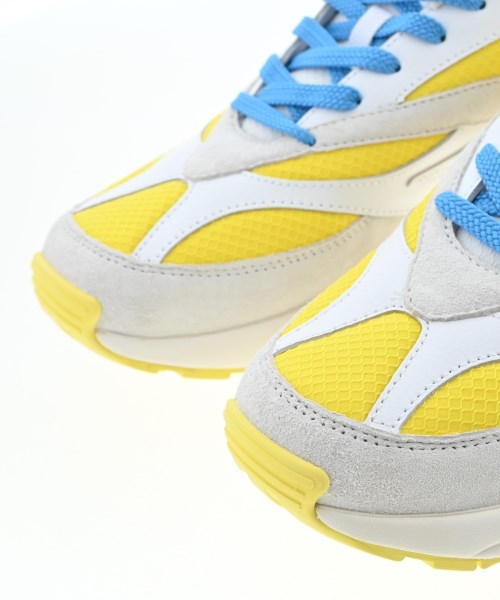 FILA รองเท้าผ้าใบ