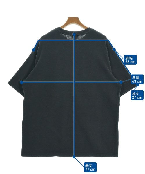 FILA เสื้อยืด/เสื้อท็อปส์