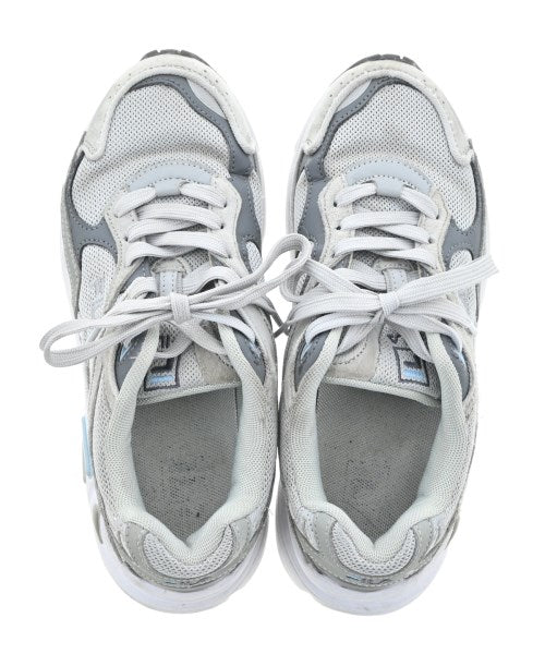 FILA รองเท้าผ้าใบ