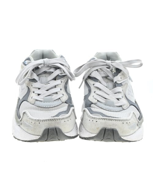 FILA รองเท้าผ้าใบ