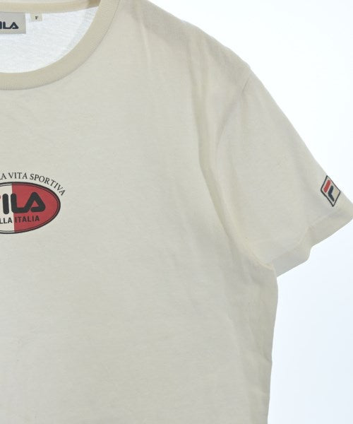 FILA เสื้อยืด/เสื้อท็อปส์