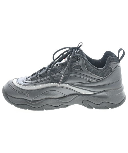 FILA รองเท้าผ้าใบ