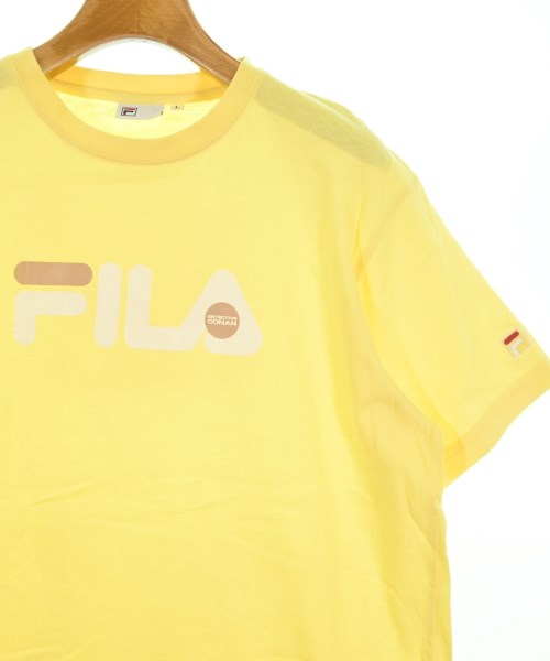 FILA เสื้อยืด/เสื้อท็อปส์