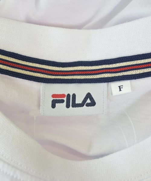 FILA เสื้อยืด/เสื้อท็อปส์