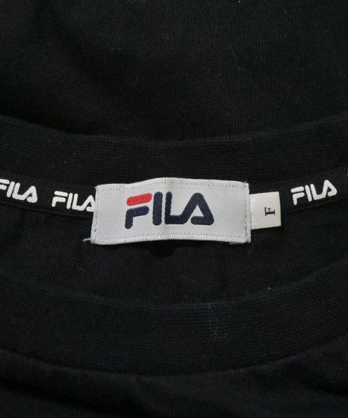 FILA เสื้อยืด/เสื้อท็อปส์