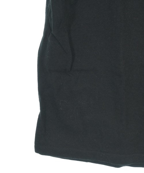 FILA เสื้อยืด/เสื้อท็อปส์