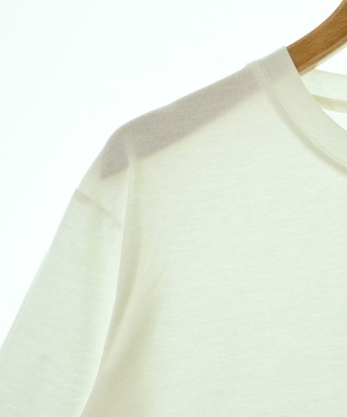 FILA เสื้อยืด/เสื้อท็อปส์