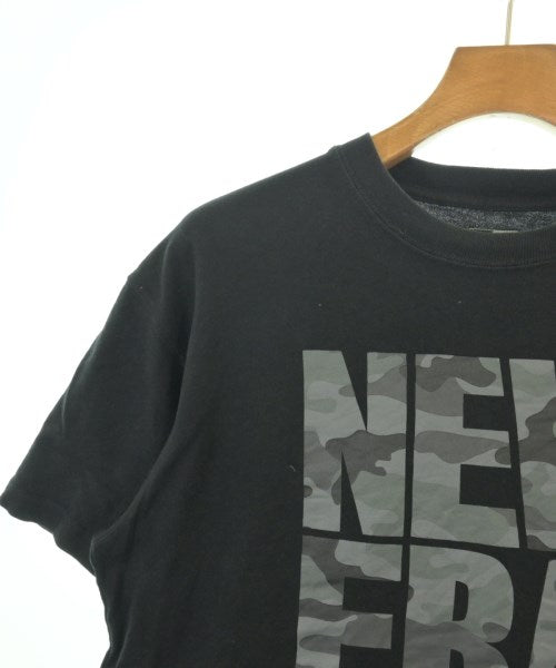 NEW ERA เสื้อยืด/เสื้อท็อปส์