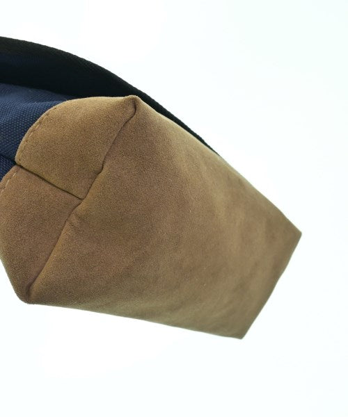 OUTDOOR products กระเป๋าสะพาย