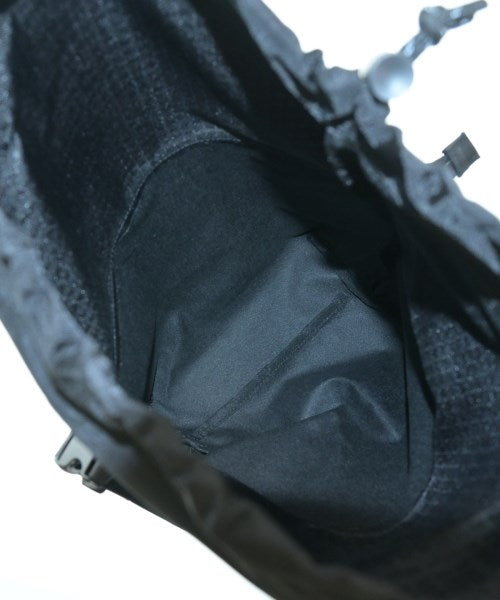 OUTDOOR products กระเป๋าสะพาย