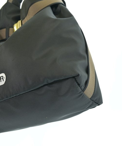 OUTDOOR products กระเป๋าสะพาย