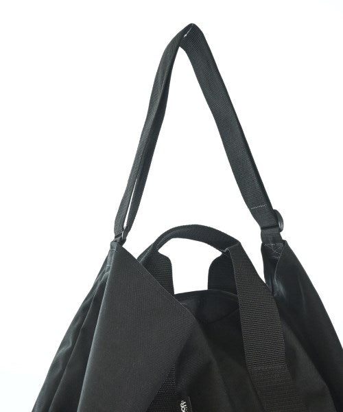 OUTDOOR products กระเป๋าถือขนาดใหญ่