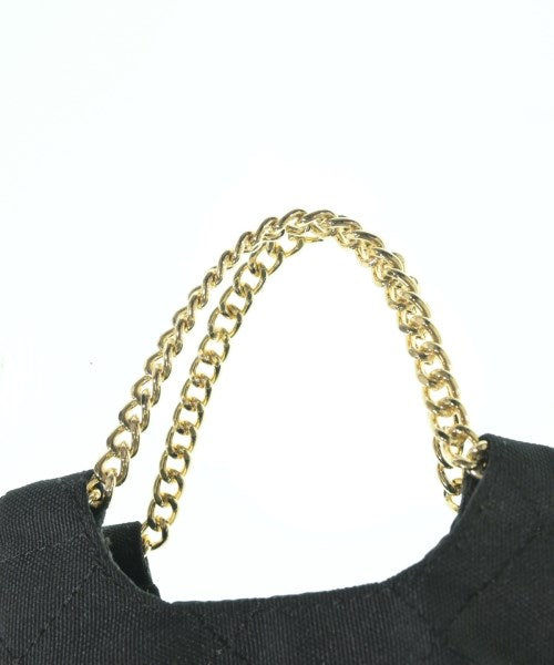 OUTDOOR products กระเป๋าสะพาย