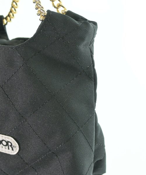 OUTDOOR products กระเป๋าสะพาย