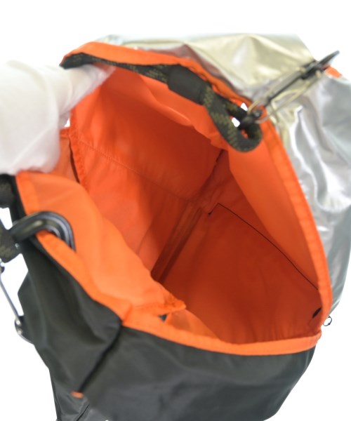 OUTDOOR products กระเป๋าถือขนาดใหญ่