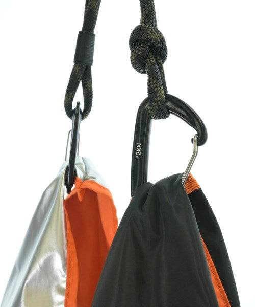 OUTDOOR products กระเป๋าถือขนาดใหญ่