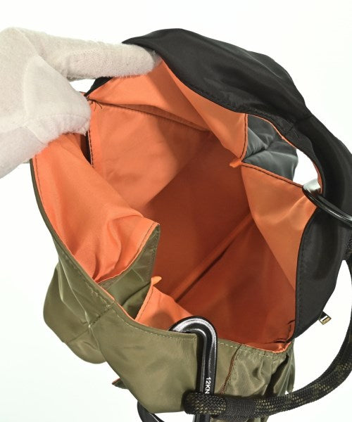 OUTDOOR products กระเป๋าถือขนาดใหญ่