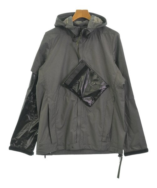 ACRONYM เสื้อพาร์กาภูเขา
