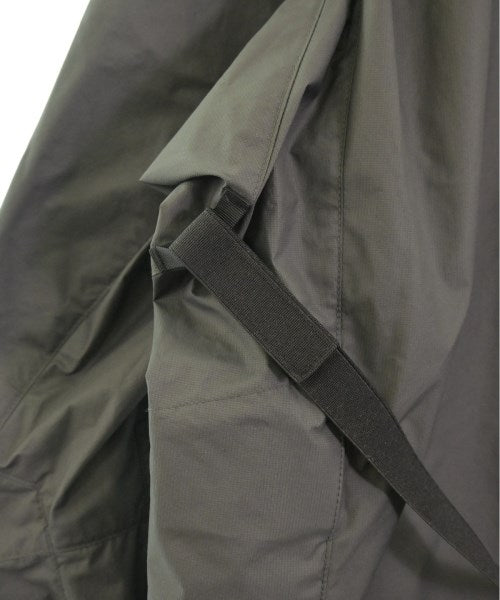 ACRONYM เสื้อพาร์กาภูเขา