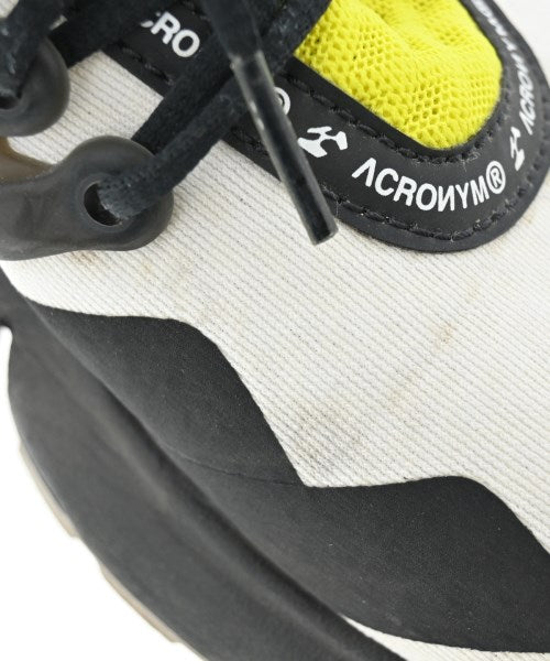 ACRONYM รองเท้าผ้าใบ